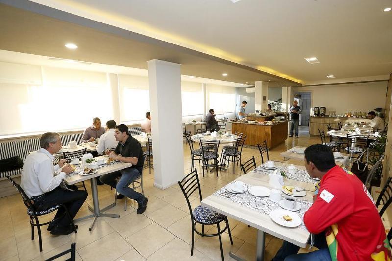 Hotel Plaza Cascavel Cascavel  Eksteriør bilde