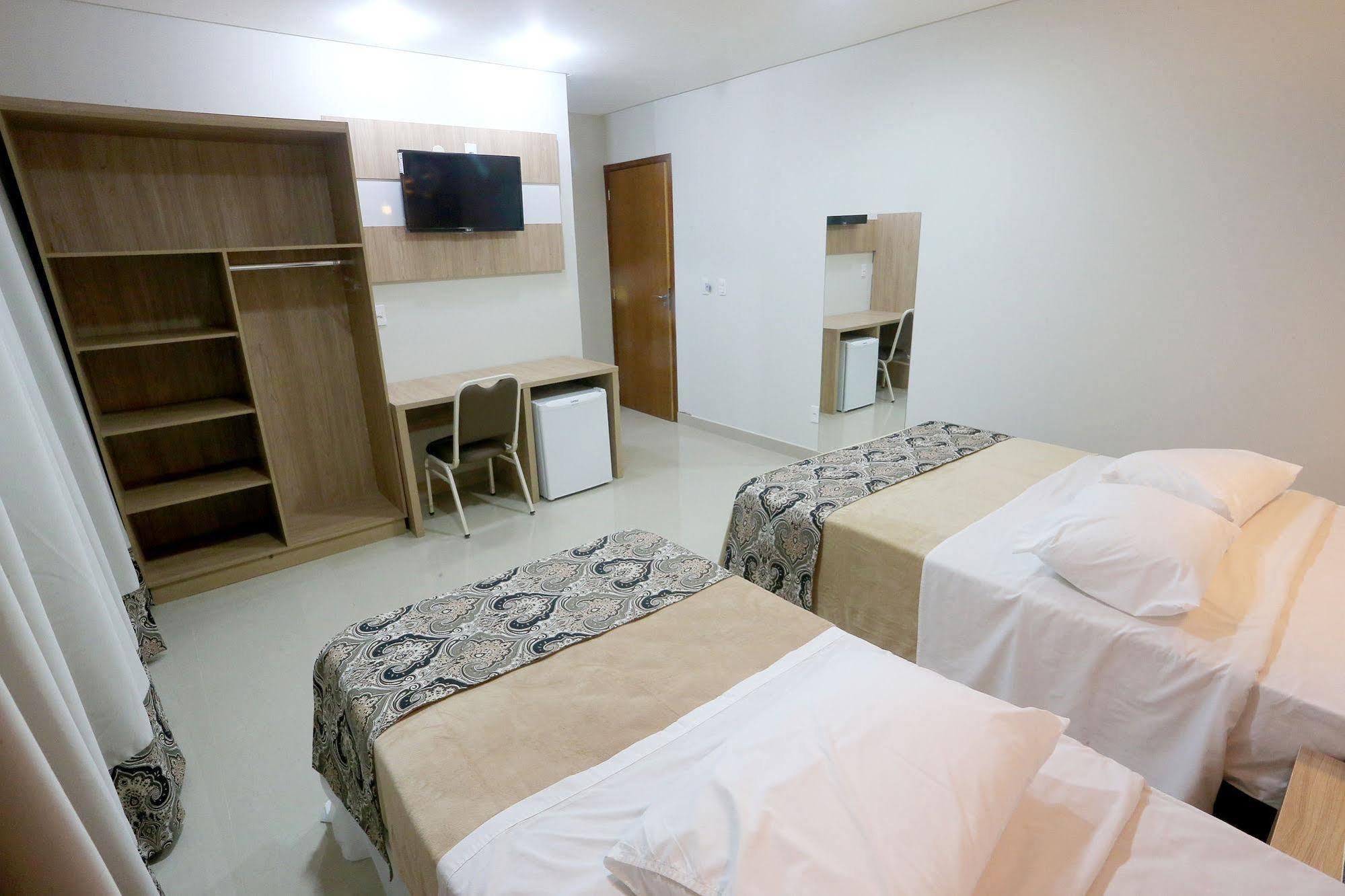 Hotel Plaza Cascavel Cascavel  Eksteriør bilde